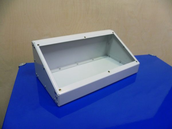 Ящик алюминиевый 319х170х120