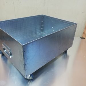 Ящик сталь оцинкованная 1,2мм 600х480х220мм