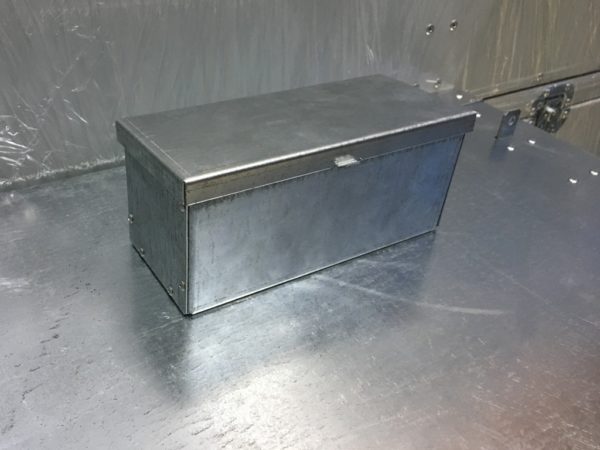 Ящик сталь оцинкованная 1,2мм 190х80х80мм