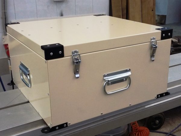 Ящик алюминиевый 510х500х360 с кронштейнами