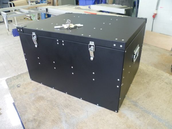 Ящик алюминиевый 680х540х370