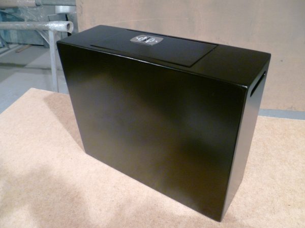 Сейф в авто 370х300х122