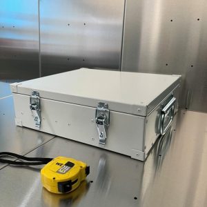 Ящик алюминиевый с перегородками 342х309х105